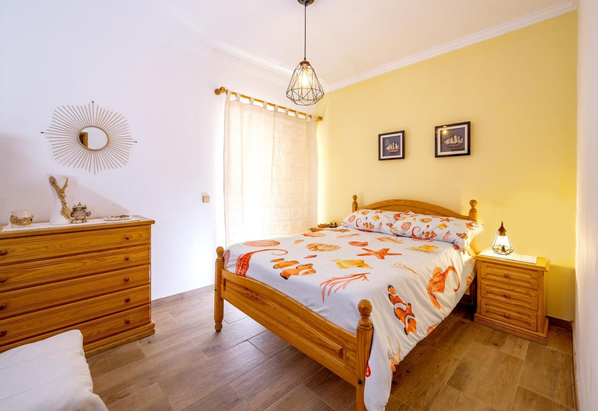 Cozy Apartment Near The Beach In Costa De Caparica Bagian luar foto