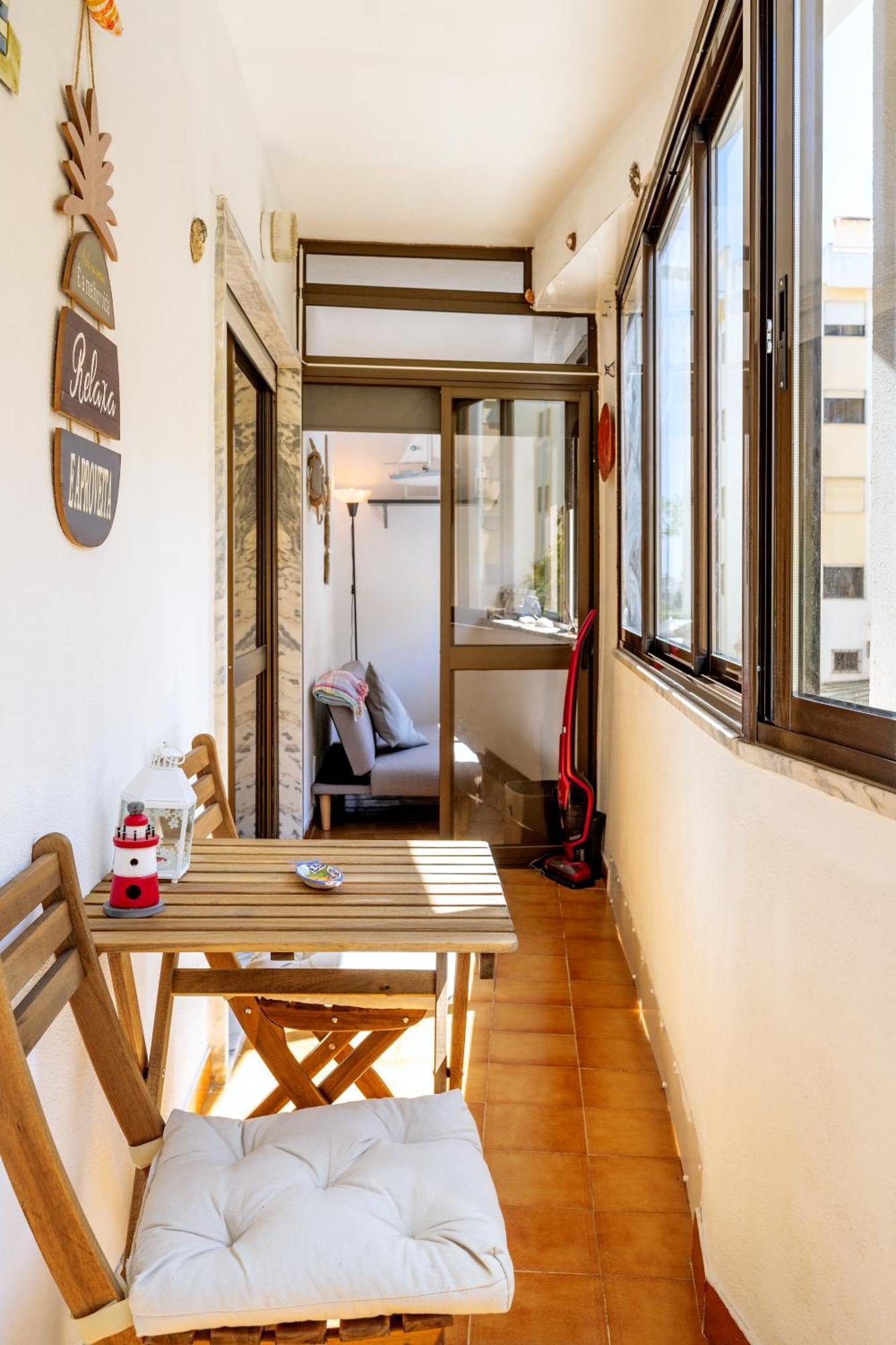 Cozy Apartment Near The Beach In Costa De Caparica Bagian luar foto