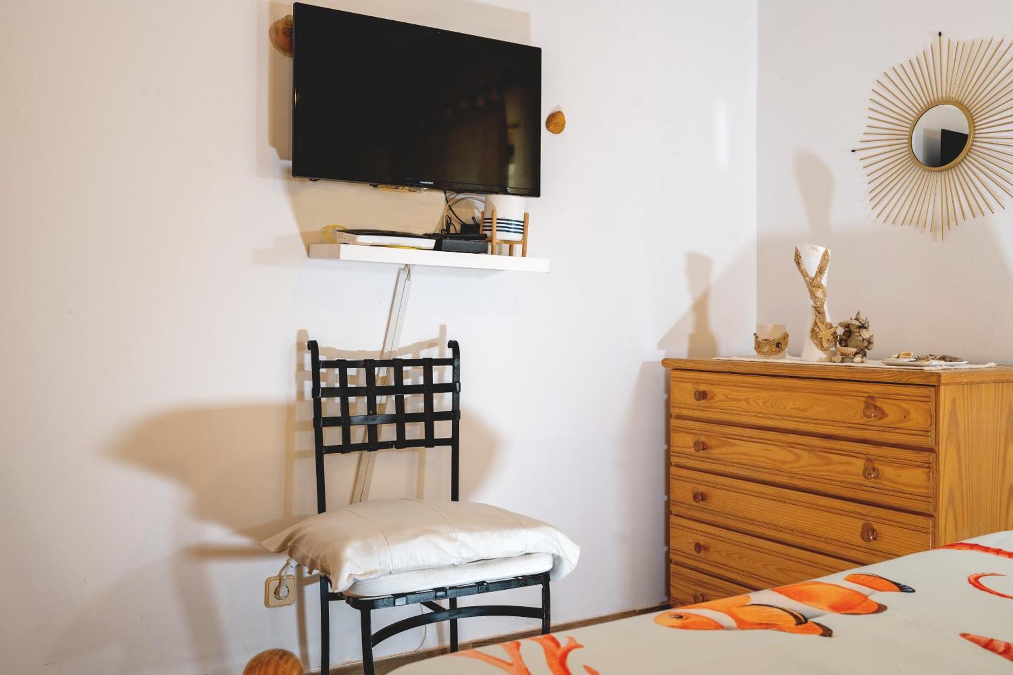 Cozy Apartment Near The Beach In Costa De Caparica Bagian luar foto
