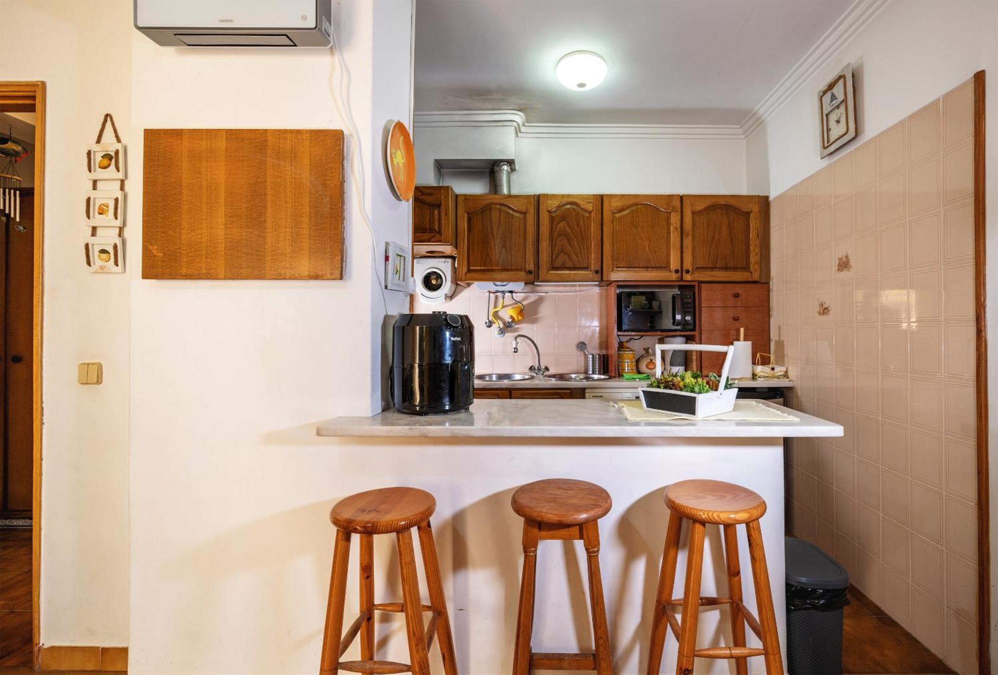 Cozy Apartment Near The Beach In Costa De Caparica Bagian luar foto